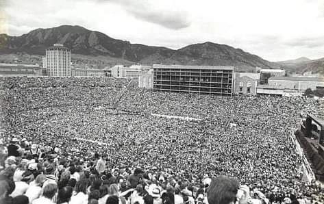 Rhino Records tweet media