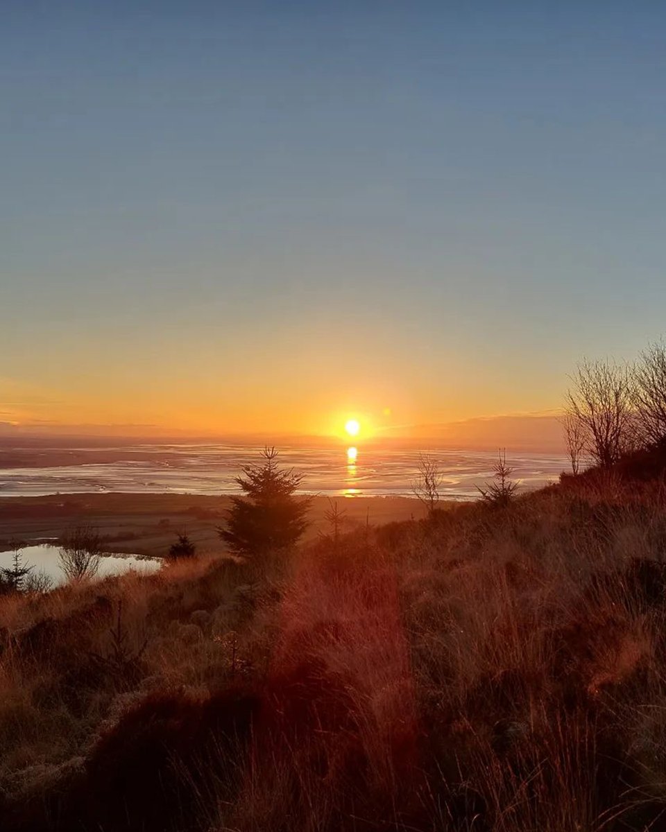 Early morning view from Criffel on the SWC300...worth the early start! 😍
📷nam728
#LoveDandG #ScotlandStartsHere #SWC300