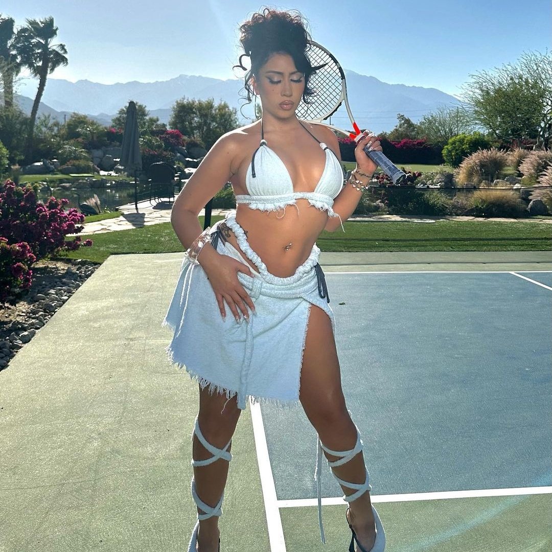 Kali Uchis Charts on X: Kali Uchis will be releasing her fourth album at  the end of this summer, between June and September.  t.cobtxDwOEfvl  X