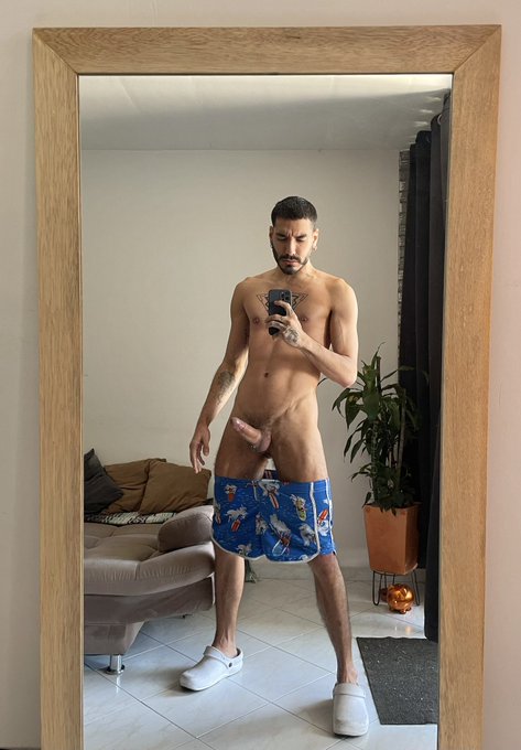 Tu te agachas y yo te lo meto?

https://t.co/5ZM9c8Ojyi https://t.co/Rc9dkgjgOZ