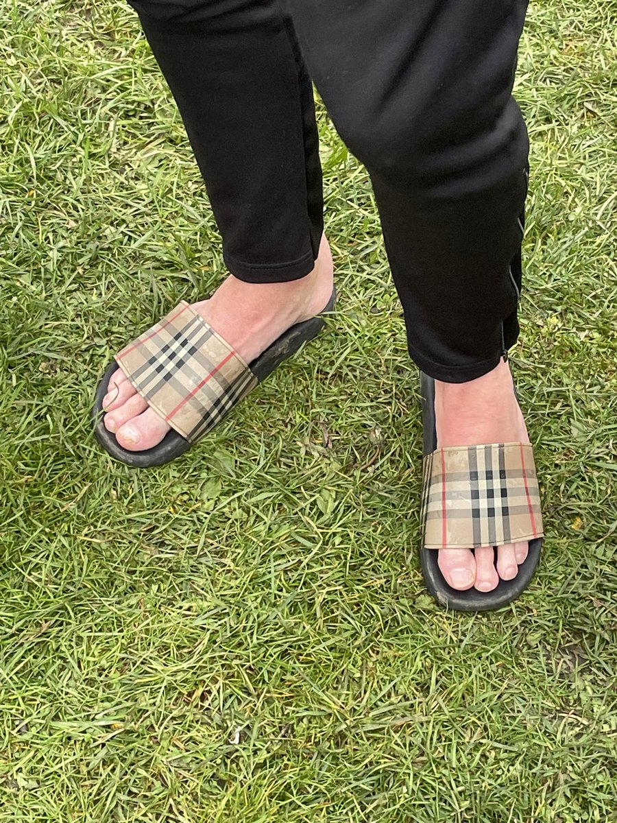 BirtleyTFC's tweet photo. Guess the player… https://t.co/H3pmW9ZRpC