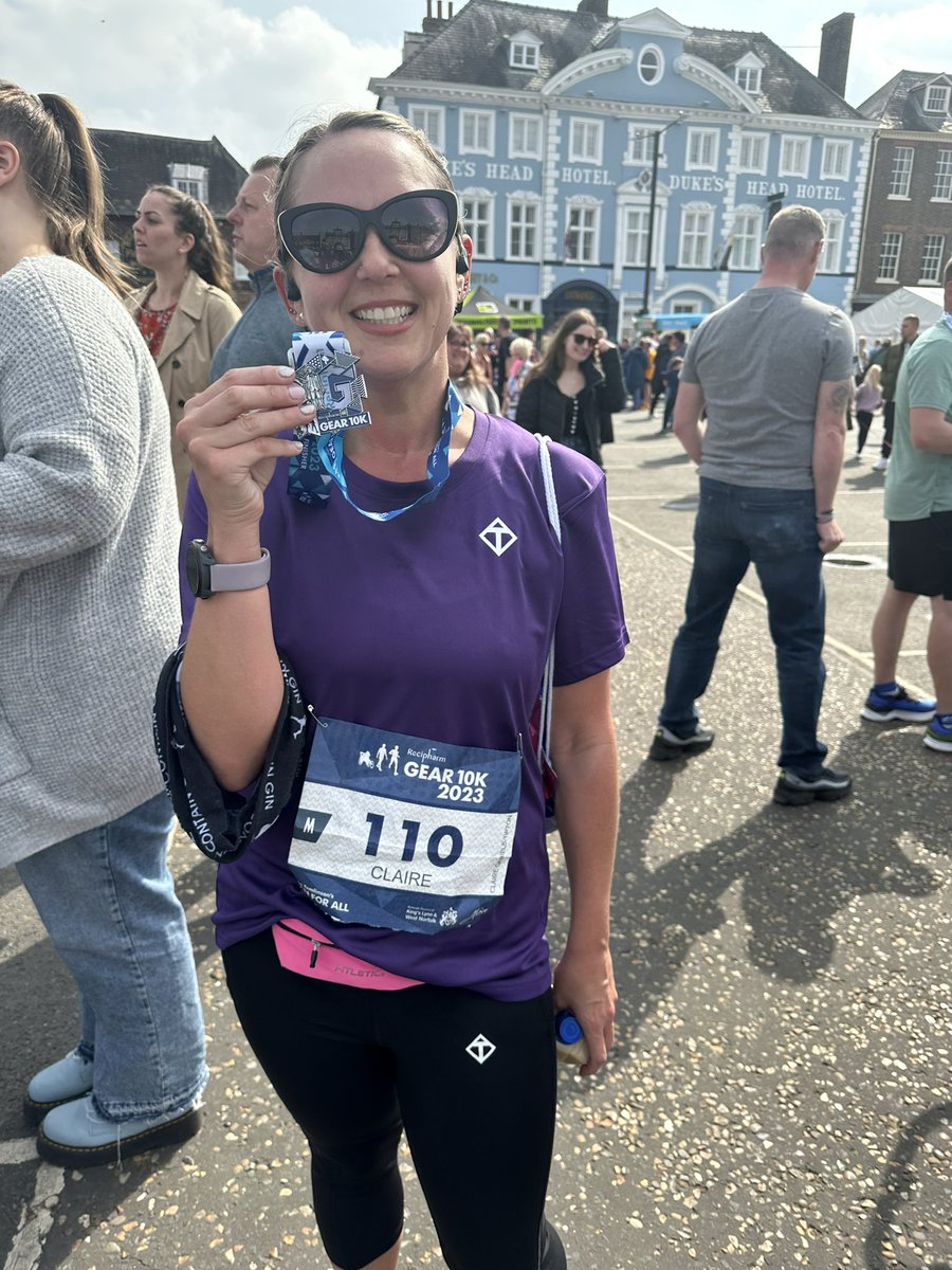 Gear 10k yesterday, 1:00:53 🏃🏽‍♀️ 
Not too bad considering my running lately ☺️ and always nice to have something for #MedalMonday 🏅 

#ukrunchat #running #runr #gear10k
