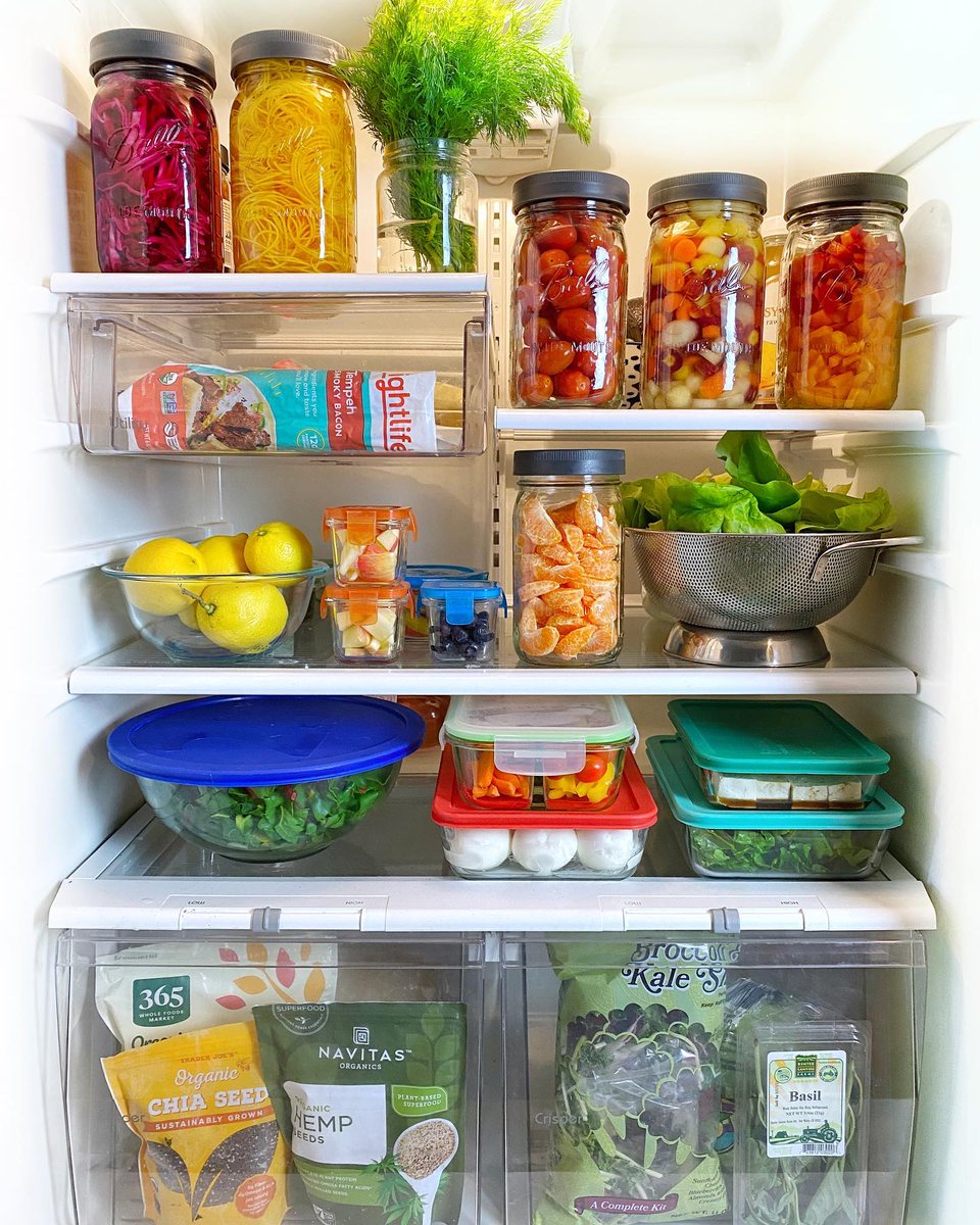 Need a bit of organization inspo? Look no further than this dreamy refrigerator layout from @cloversandkale on Instagram! Shop now: bit.ly/3FykZ6K