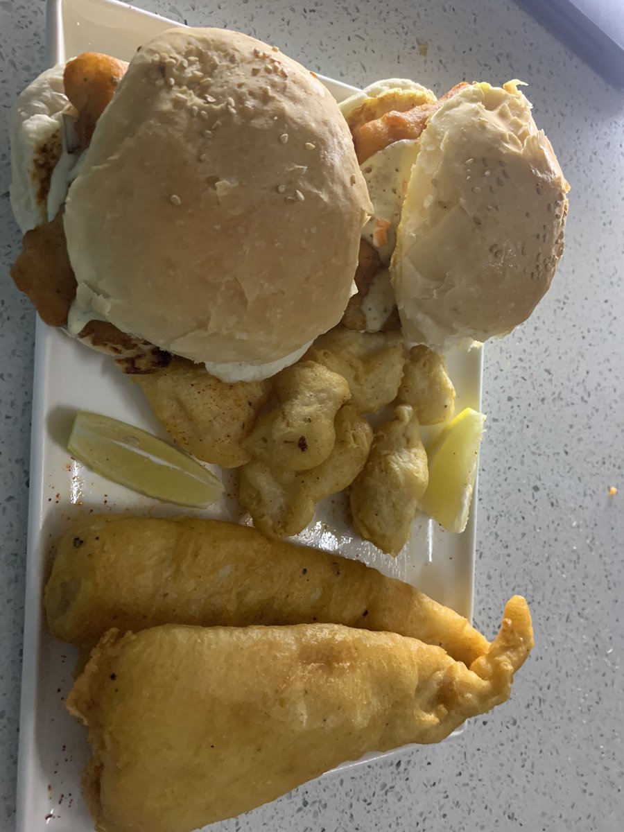 loomaths's tweet image. Coming Soon to Hillfox Shopping Centre in Constantia Kloof.
Watch this space for more 
About Lafinos Kitchen