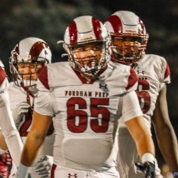 🚨Attention Coaches:🚨Team Captain &amp; Starter at Center since Sophomore year. Can play positions along OL/DL. Outstanding student - 4.2 GPA in heavy AP curriculum. Has multiple offers from high academic colleges. 📚A true leader of men💯 Go Rams!! 🐏🐏🏈🏈

hudl.com/video/3/166953…