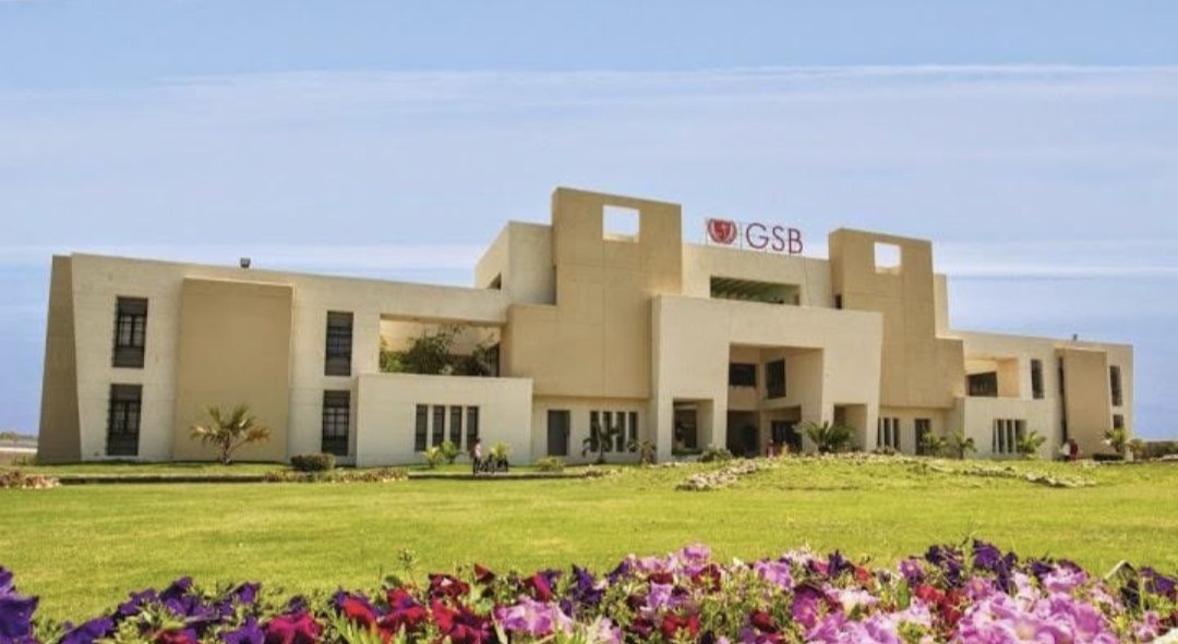 DarshanaRa42863's tweet photo. College Life is one of the most remarkable and lovable times of an individual's life. Unlike School Life, College Life has a different experience, and a person needs to have this experience in his/her life.
#collegelife#lifeatgsb#gsbindoreGraduate School of Business (GSB) https://t.co/ja1MY6e0xN