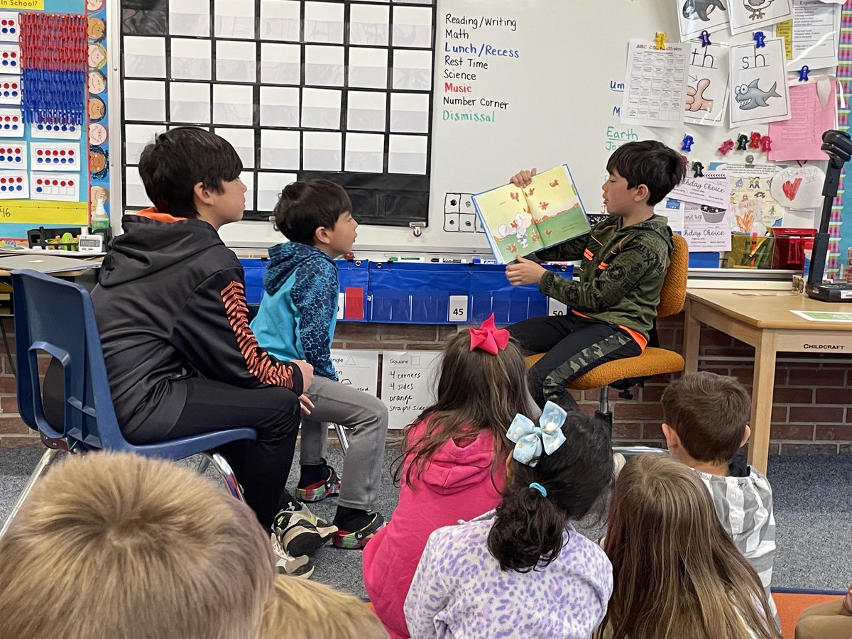 Both of Gavin's brothers came to visit this morning. How fun to have all 3 boys in the same room! Thanks for reading to us Dylan and Owen! 😊