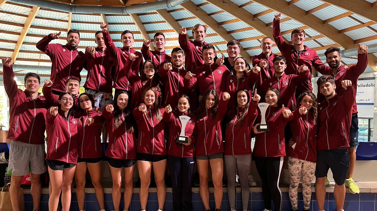 SADUSoficial's tweet photo. #CEU2023 🏊| ¡SUBCAMPEONES DE ESPAÑA UNIVERSITARIOS! Nuestros chicos terminan segundos en categoría masculino🥈 y por equipo🥈tras las 6 medallas de plata 🥈🥈🥈🥈🥈🥈y los 2 bronces 🥉🥉. ¡FELICIDADES EQUIPAZO! #VamosUS #SomosUS https://t.co/p8GsTkw1H2