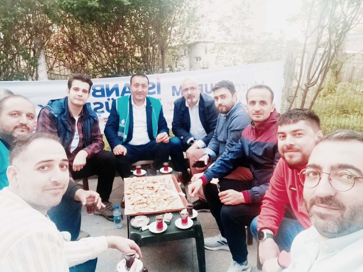 skose3405's tweet photo. Sancaktepe ilçe teşkilatı günün yorgunluğunu atarken...👏👏👏 🌱💧🧿

@alibabacan @devapartisi
@mutalipgecer @elifesendeva @Mesutilan @MuhammetTuna1 @cafertorun9  @smsttnsarigul @SabazSacit @MesutBorcekli

#Secim2023
#ÇalışanTürkiyeninSesi #MilletTarihYazacak
#ilkTurdaBitiyor https://t.co/VxIWR4xCkG