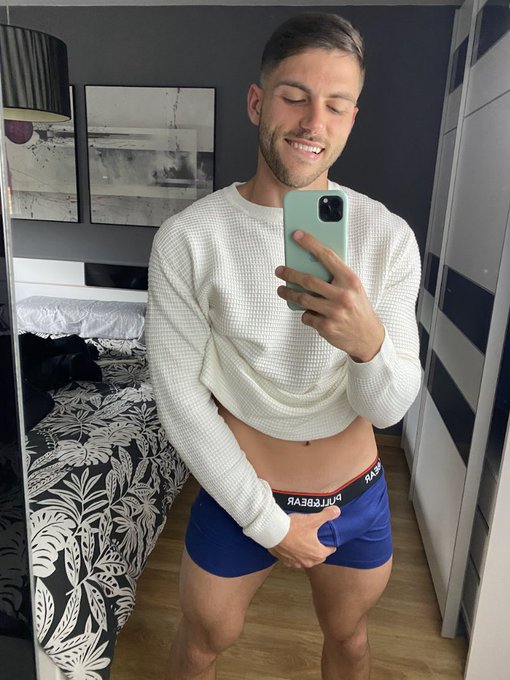 FvDtoWDX0AAUtcd?format=jpg&name=small