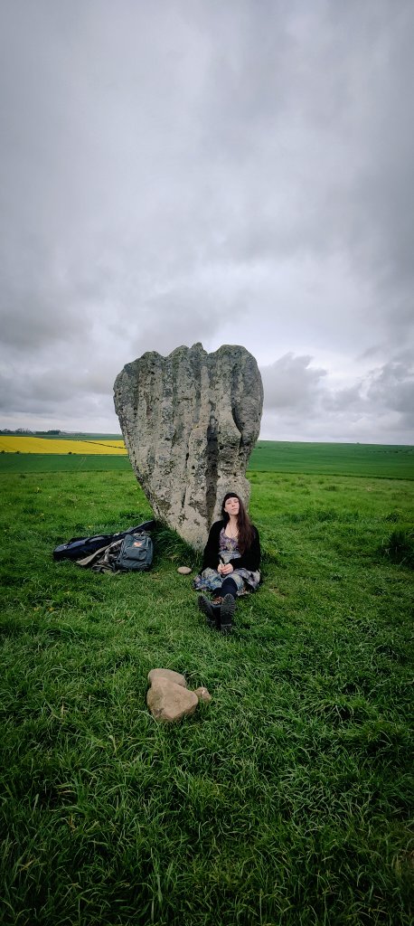 Had a lovely afternoon at the stones ✨ Stay tuned for an acoustic version of Celestial in the next couple of days! #witchpop #newtune @BBCIntroNE