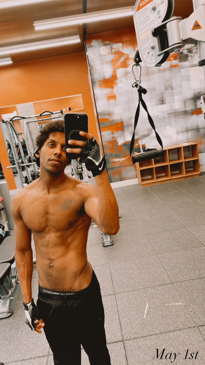 🇺🇸 May 1st! Here we go! 🚀🚀
•
🇧🇷 Maio 1 a- Vambora gente! 🚀🚀