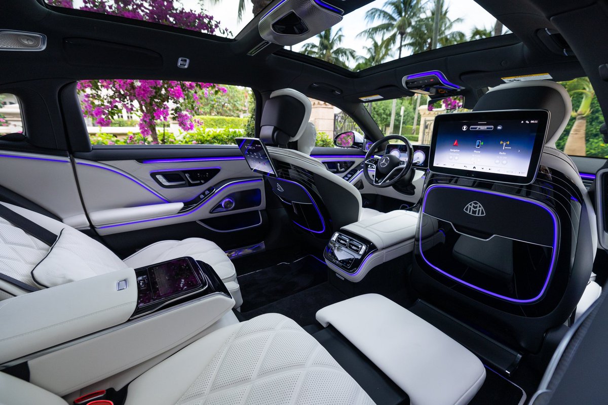 rcastillo92's tweet photo. Had so much fun shooting this Maybach S680 in Palm Beach Florida!! I would do it again!! @MercedesBenzUSA @MercedesBenz #maybach #sclass #Mercedes #photoshoot #shotoncanon @CanonUSApro https://t.co/Plqe7GzCw5
