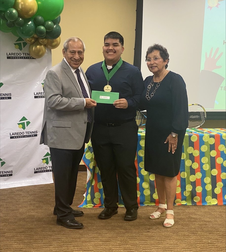 CigarroaHSlisd's tweet photo. Congratulations to our Dr. Leonides G. Cigarroa High School Tennis athletes for receiving the Laredo Tennis Association scholarship!  CHS scholarship recipients Miguel Ramirez, Lethan Solis, and  Samantha Gomez. 👏🎉🎾 https://t.co/pOMyQJ4oPj