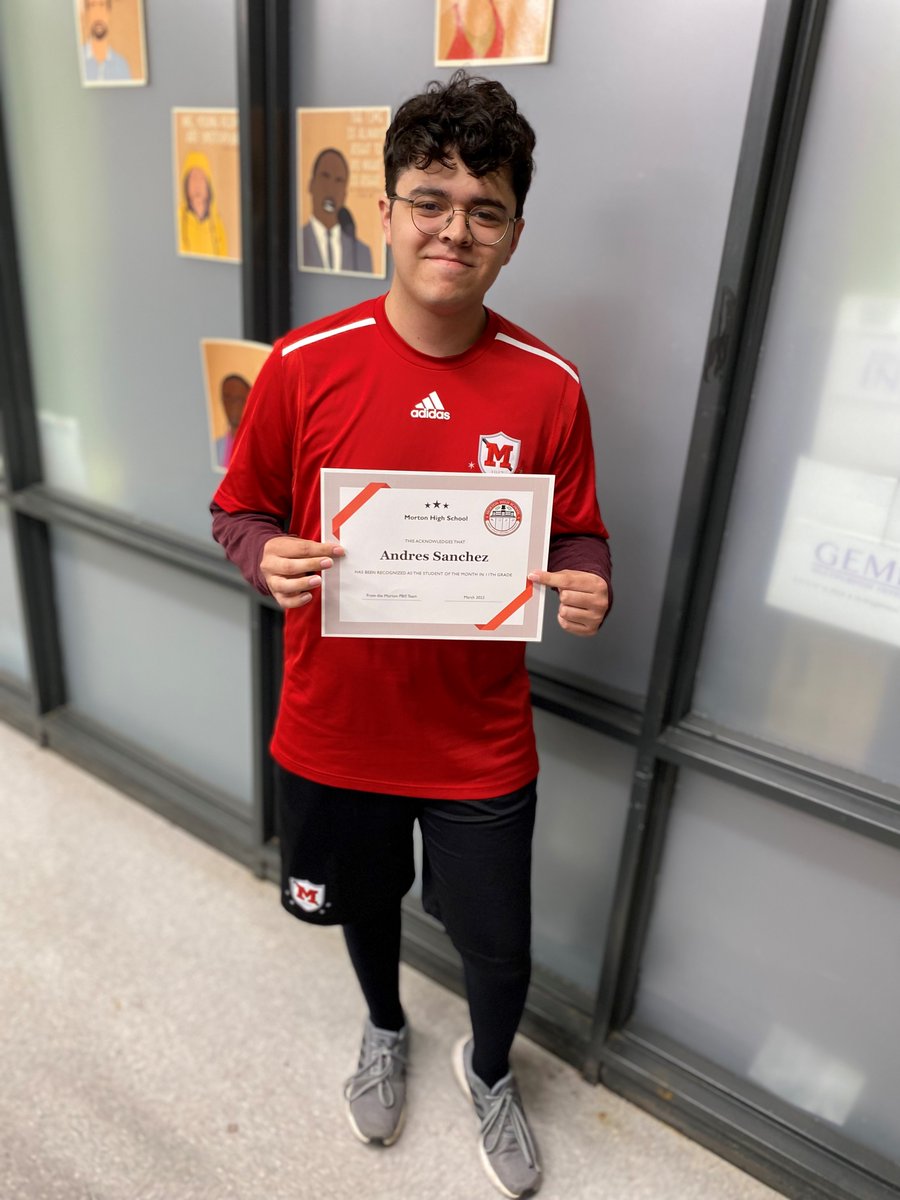MortonHighGovs's tweet photo. 2/2 Congratulations to our Students and Staff of the Month for April! Andres Sanchez (11th) and Mr. Maloney are shown here. They represent the #MHSGovs well and were nominated by other students &amp; staff to receive this honor! #schk12 https://t.co/2aFeTybQOX