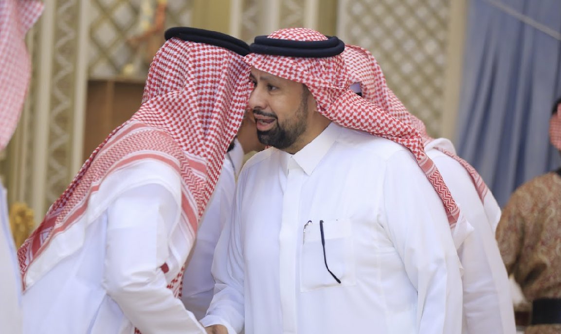 Otaibah_alhila's tweet photo. اقام رجل الاعمال : سعد بن مسحل العتيبي 
@Alfariscars 
مادبة عشاء على شرف صاحب السمو الامير : 
خالد بن منصور بن جلوي ال سعود 
واعضاء مجلس ادارة غرفة جدة https://t.co/5lvdsdPVBR