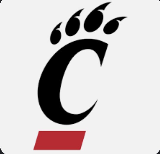 Proud to announce I have received my first football offer from The University of Cincinnati!!! Thank you for the opportunity! @Coachbg_qb @GoBearcatsFB @CoachHolter0623