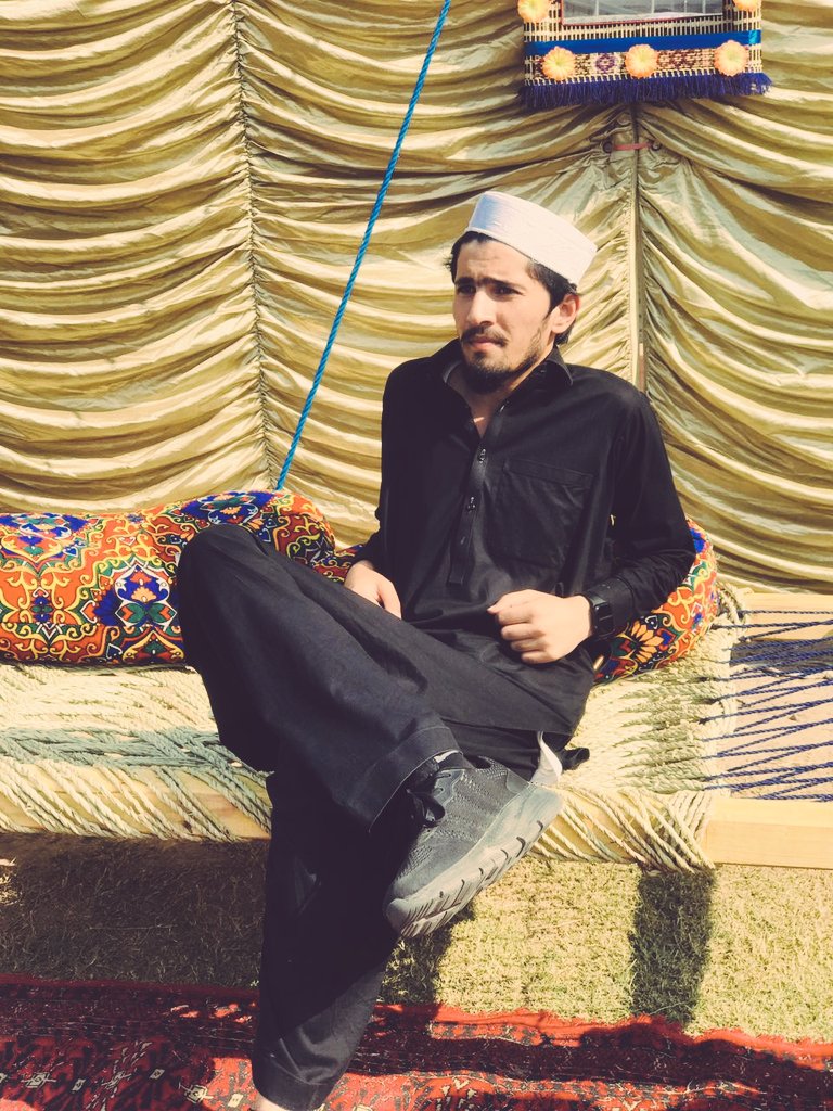 malak_mujtaba's tweet photo. Representing Dir culture in Edwardes College Peshawer #Ecp
#Dir_Cap
#Dir_Kaltoor
#Dir_Culture
#Dir_Kaltoori_Stall 
#Pakhtunkhwa https://t.co/iBMPJNcbxN
