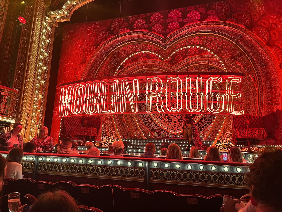 Pops1978's tweet photo. You all absolutely smashed it today. Hope the person who passed out during the performance this afternoon is ok. #ifyoucancan #diamonds https://t.co/pbinWcnSvl