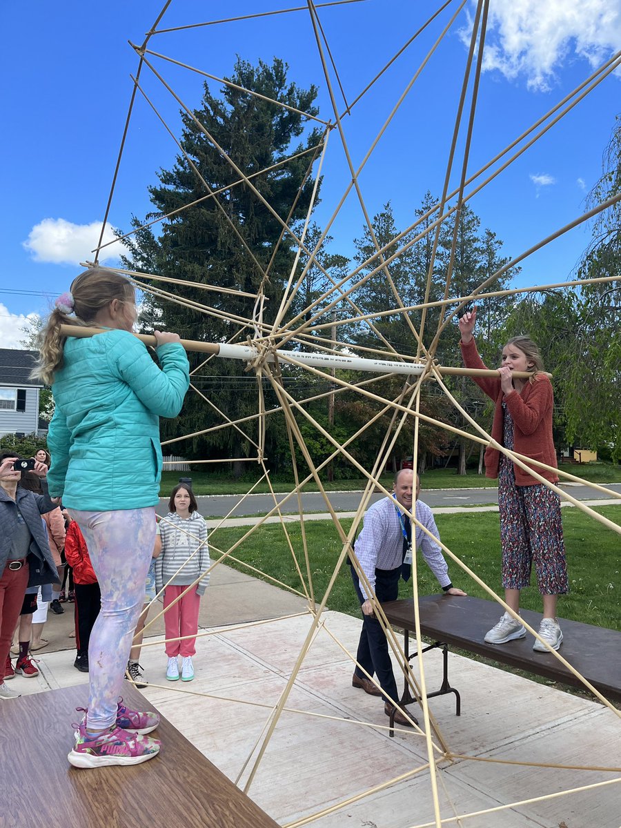 DrHydrogenHC's tweet image. Amazing fourth grade architecture assembly today! Thank you @HVEFtweets !! @HopewellES @HVRSD #STEM
#STEMeducation