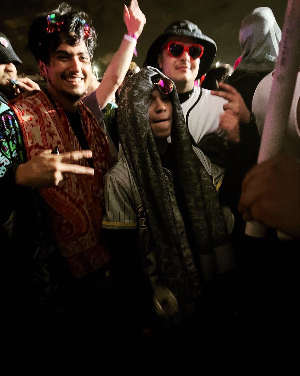 CashMoney_EP's tweet image. #ProjectGlow