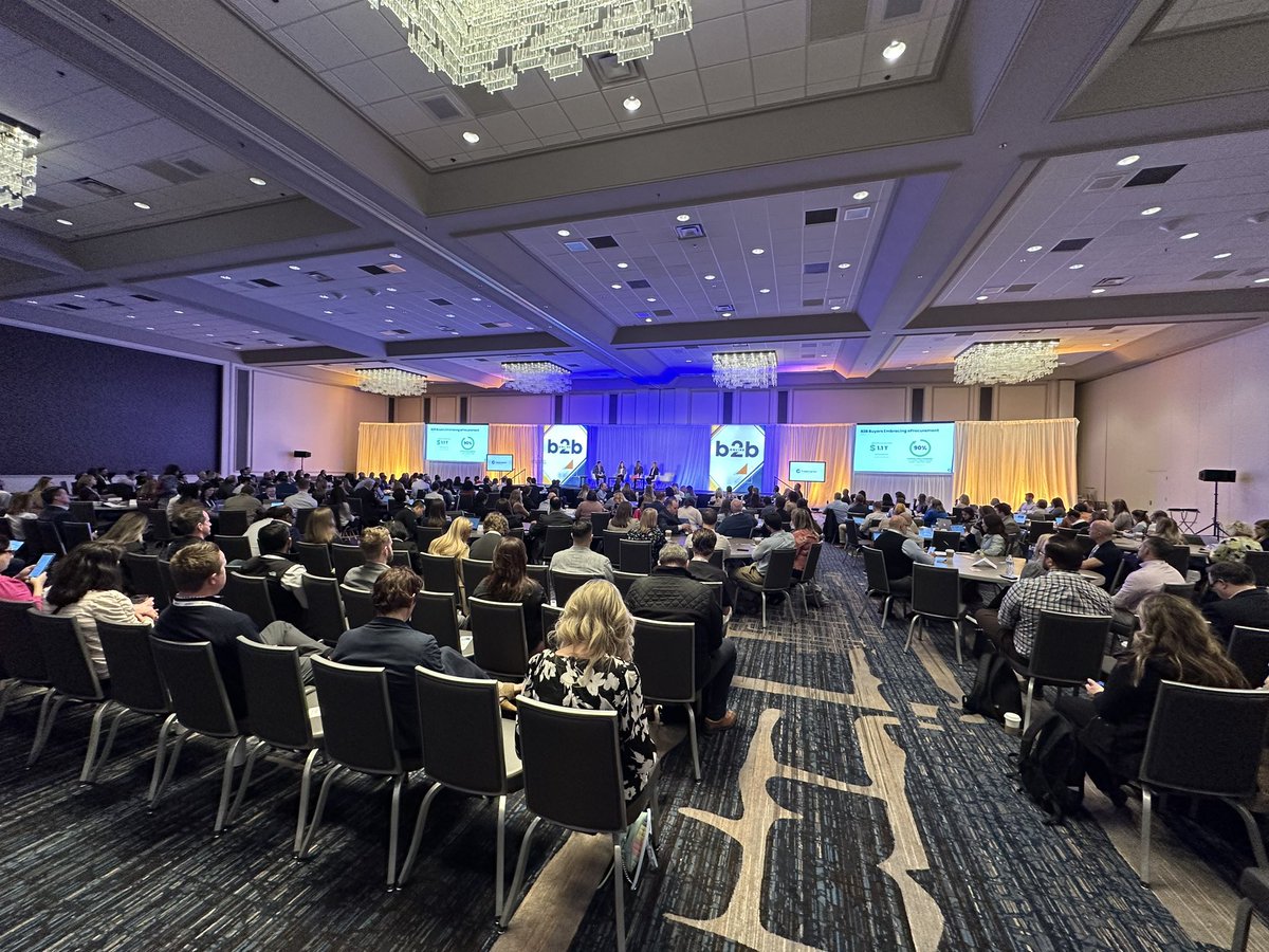 Boris_Lokschin's tweet image. Too much noise in our industry. Thats why my keynote at #b2bonline in Chicago today was about „Bullshit Bingo Navigator in B2B Commerce“ touching upon what is real, what is fake or simply bs. 😉😅 #composablecommerce #b2b