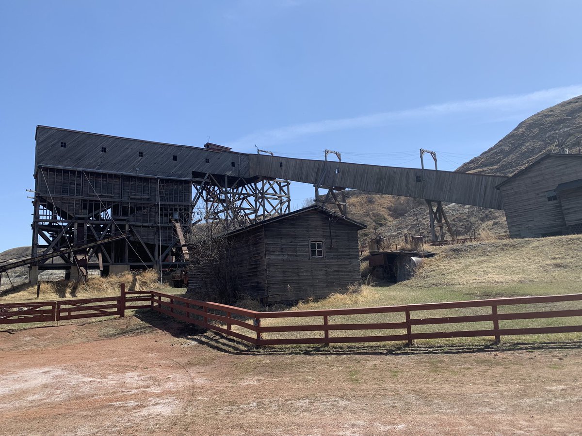 Prairies 2 Mountains tweet media