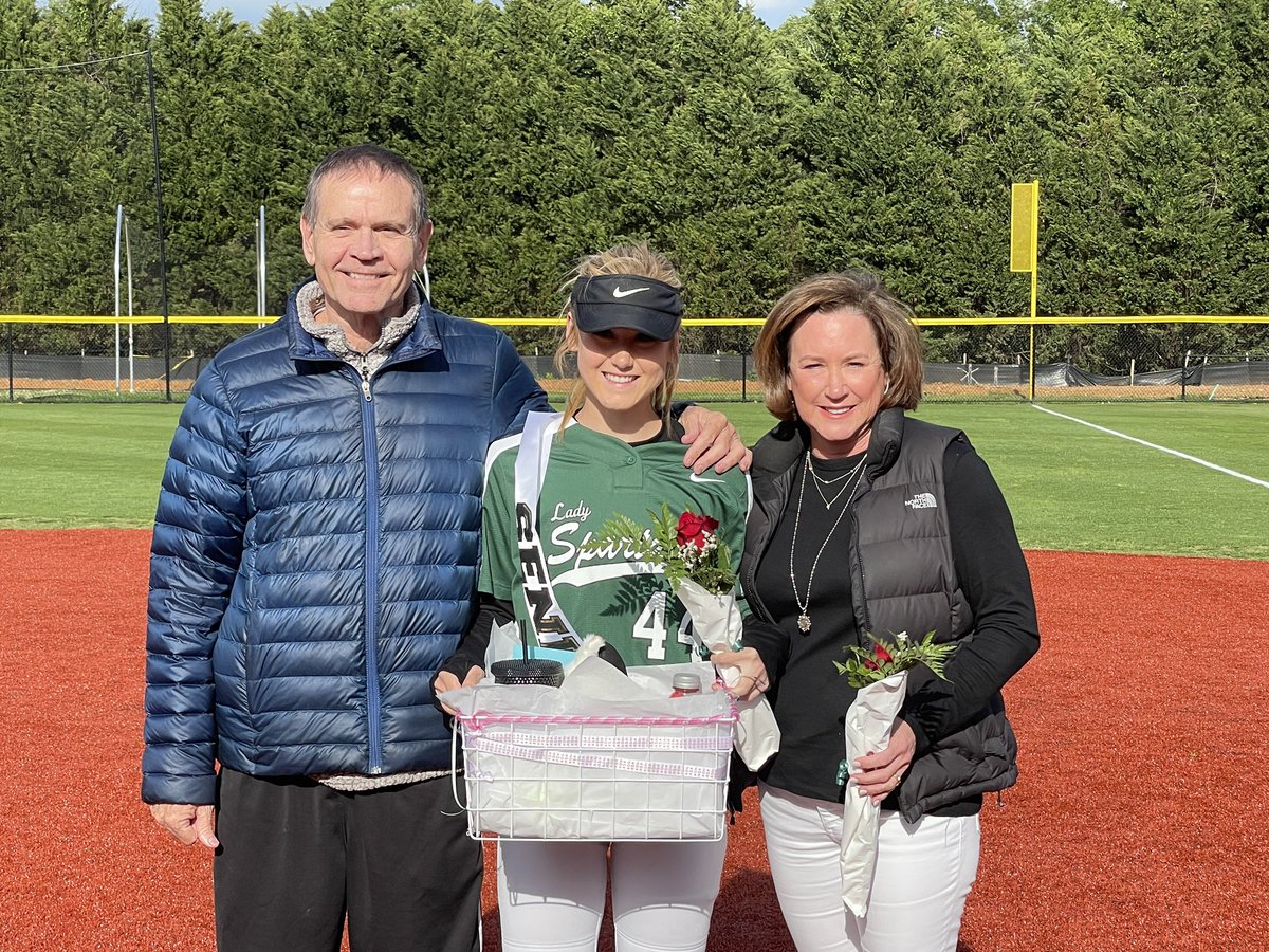 Senior Day Lady Spartan Softball! Go Webb! <a href="/Webbschoolknox/">Webb School</a> @Webb_Spartans <a href="/5StarPreps/">5Star Preps</a> <a href="/prepxtra/">PrepXtra</a>