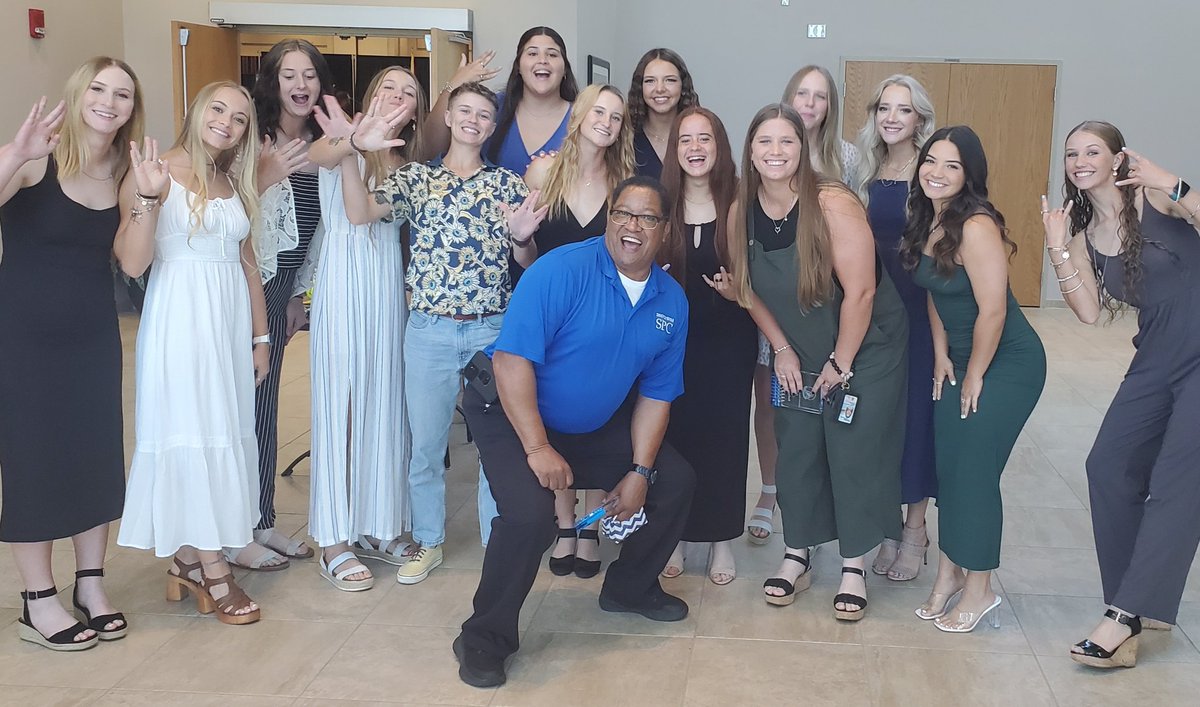 Thanks <a href="/daviegill/">Davie Gill</a> for a fun sports banquet ! <a href="/spcnews/">St. Petersburg College</a>