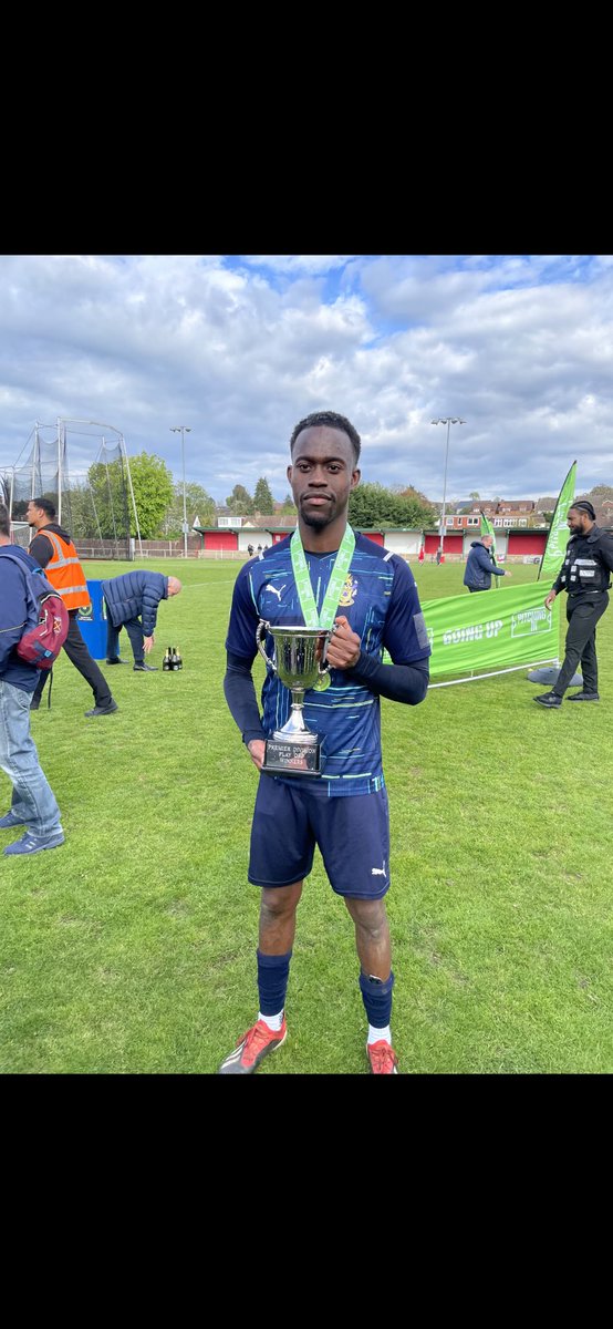 Back 2 Back promotions 💙 Glory be to the most high God 🙏🏾 <a href="/AveleyFC/">Aveley Football Club</a>