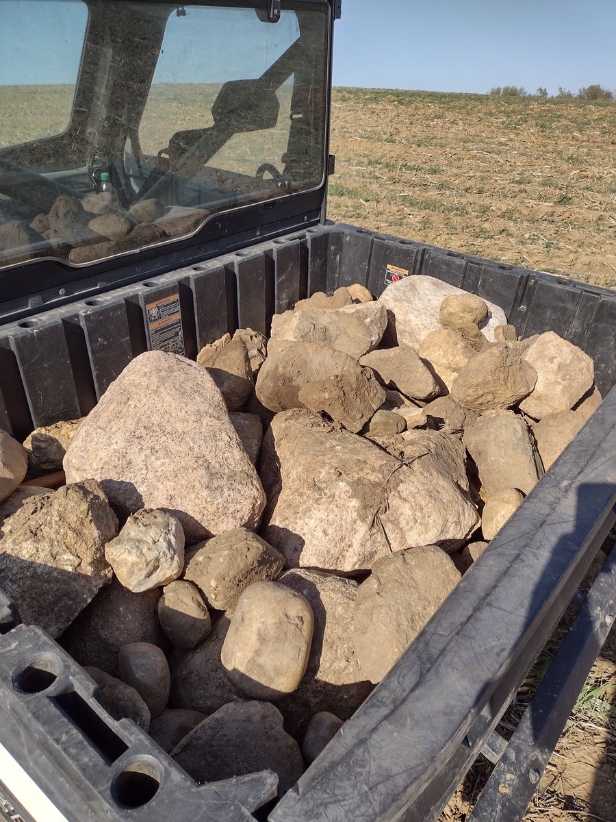 djsinseia's tweet photo. Picked these up as they were blowing across a field today.  Didn't want them to drift into a corner and take out a fence.  #plant23  #ftwind #itsonlyiowa https://t.co/F9Ne5xyYgL