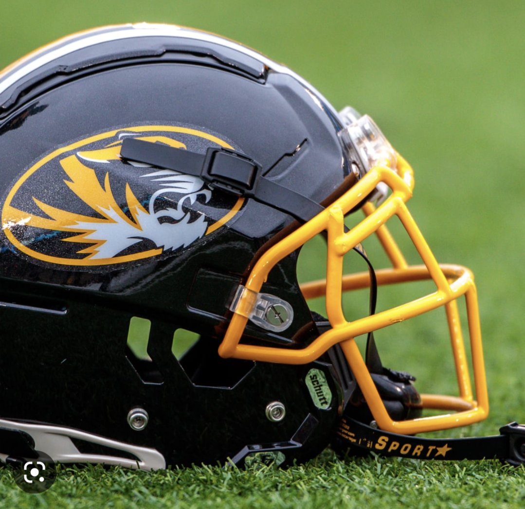 #AGTG THANKFUL to receive an offer from The University of Missouri! Thank you <a href="/coach_peoples/">Kevin Peoples</a> for believing in me <a href="/MizzouFootball/">Mizzou Football</a> <a href="/AshlyElamSports/">Ashly Elam</a> <a href="/coachbmorgan/">Brian Morgan</a> <a href="/kmangum409/">Korey Mangum</a> <a href="/DonnieBaggs_/">#HCville</a> <a href="/TXTopTalent/">TX TOP TALENT</a> <a href="/ChinstrapTX/">CHINSTRAPSPORTS</a> <a href="/on3/"></a> <a href="/247Sports/">247Sports</a> <a href="/TFloss32/">Todd Glawson</a> <a href="/PrepRedzoneTX/">Prep Redzone Texas</a> @LoboRecruits
