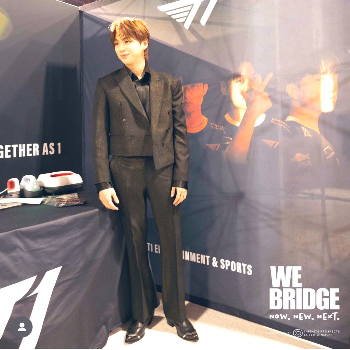 IG ipentoffcial 📸 230502

'Moments of <a href="/konnect_danielk/">강다니엘 KANGDANIEL</a> visiting the booths at #WeBridgeExpo

#강다니엘 #KANGDANIEL
#WeBridgeExpoLasVegas

 instagram.com/p/CrtW9eFJ_pw/…