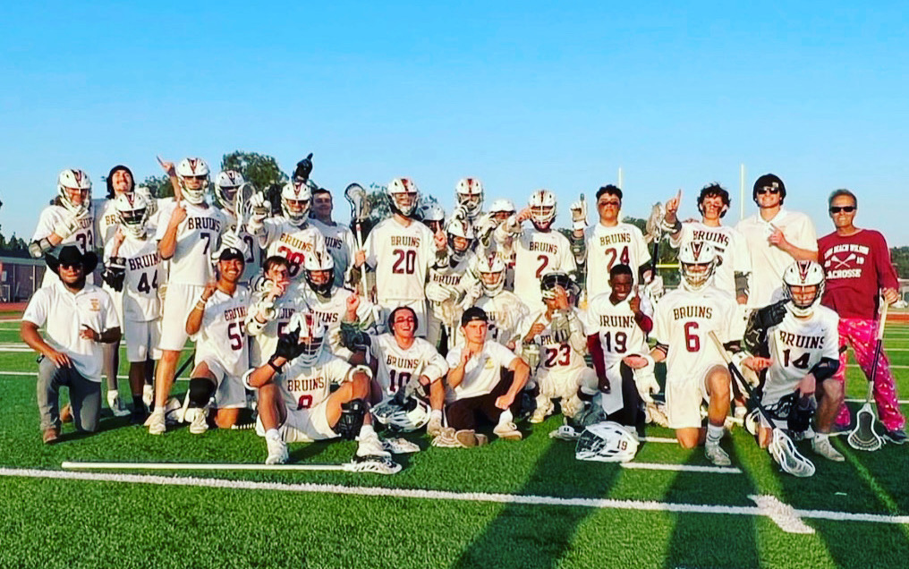 STORY: Wilson boys' lacrosse ended the regular season with a couple of thrilling wins to claim the program's first Moore League title. Congrats to the Bruins and good luck to all the local lacrosse teams in the CIF playoffs this week! the562.org/2023/05/01/boy…