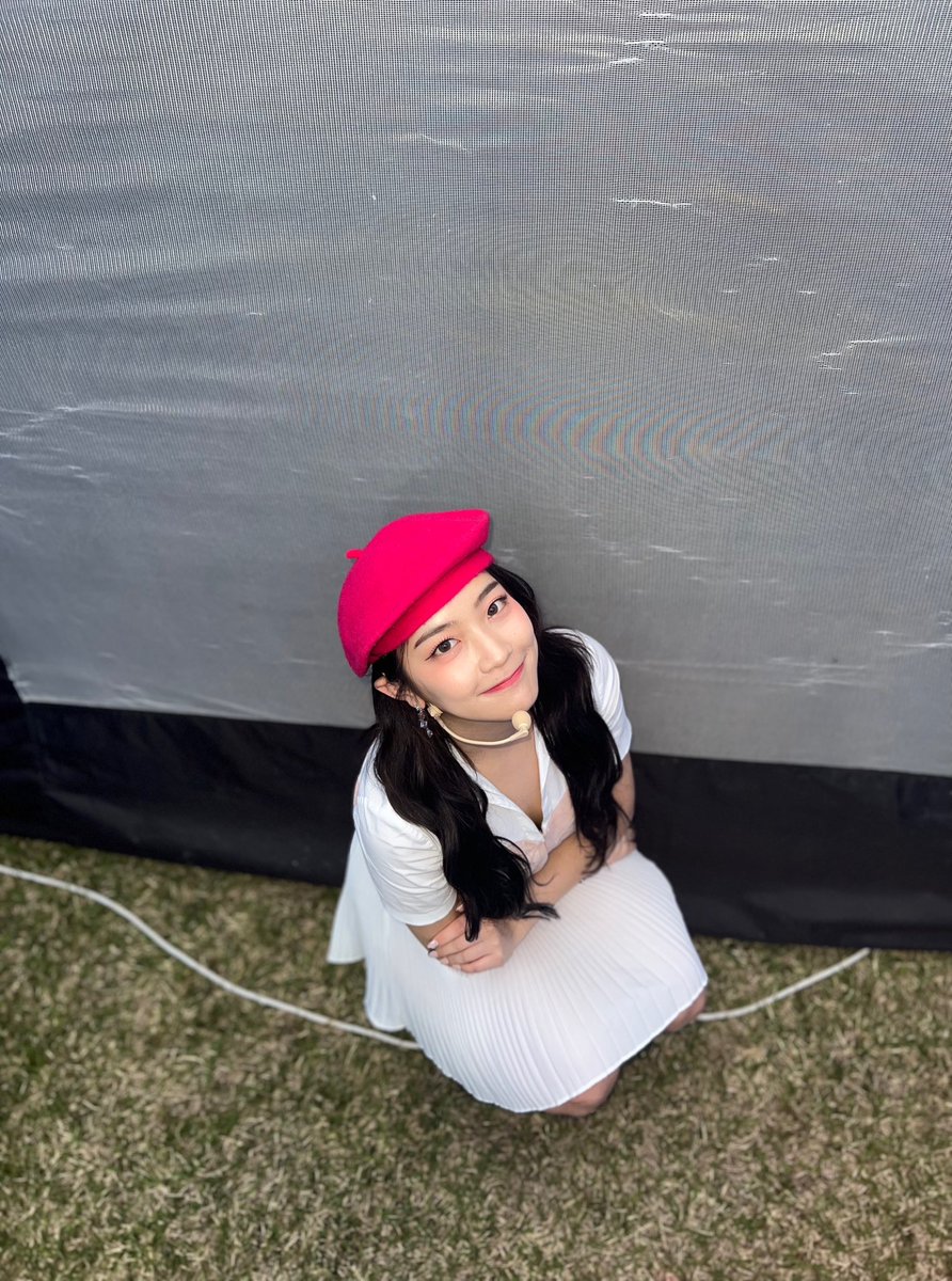 makamaka_Col's tweet photo. [#HEESU]
[📸]

Makalong!!! Ya es Mayo 💗
Celebrando Mayo, tomando fotos 🎨🧁
Tengamos un feliz día de Mayo 🫶🏻

@makamaka_world
#MAKAMAKA #마카마카 
#희수 #디아 #다��� #은비
#HeeSu #Dia #Daseul #eunbi https://t.co/IuiaVZ9zQz