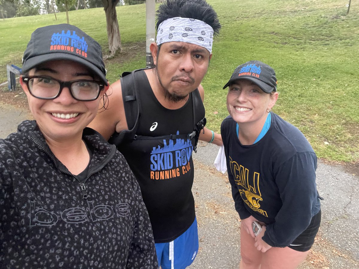 Where’d this rain come from? Weird. Well, we ran our standard 5 miles anyway. Refreshing! We’re running again on Thursday; you should join us! DM for details. #skidrowrunningclub #running #marathontraining #DTLA