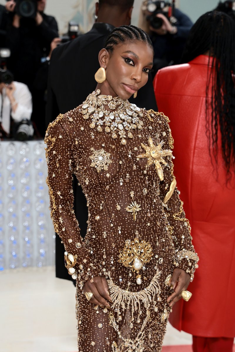 📷 <a href="/MichaelaCoel/">Michaela Coel</a> arrives at the 2023 #MetGala