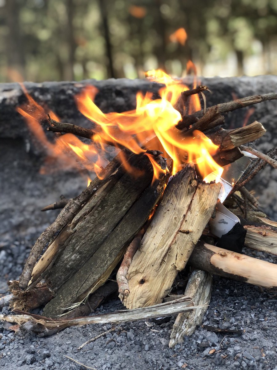 - كان يلزمها تنفيسة عشية .🚶‍♂️☕️