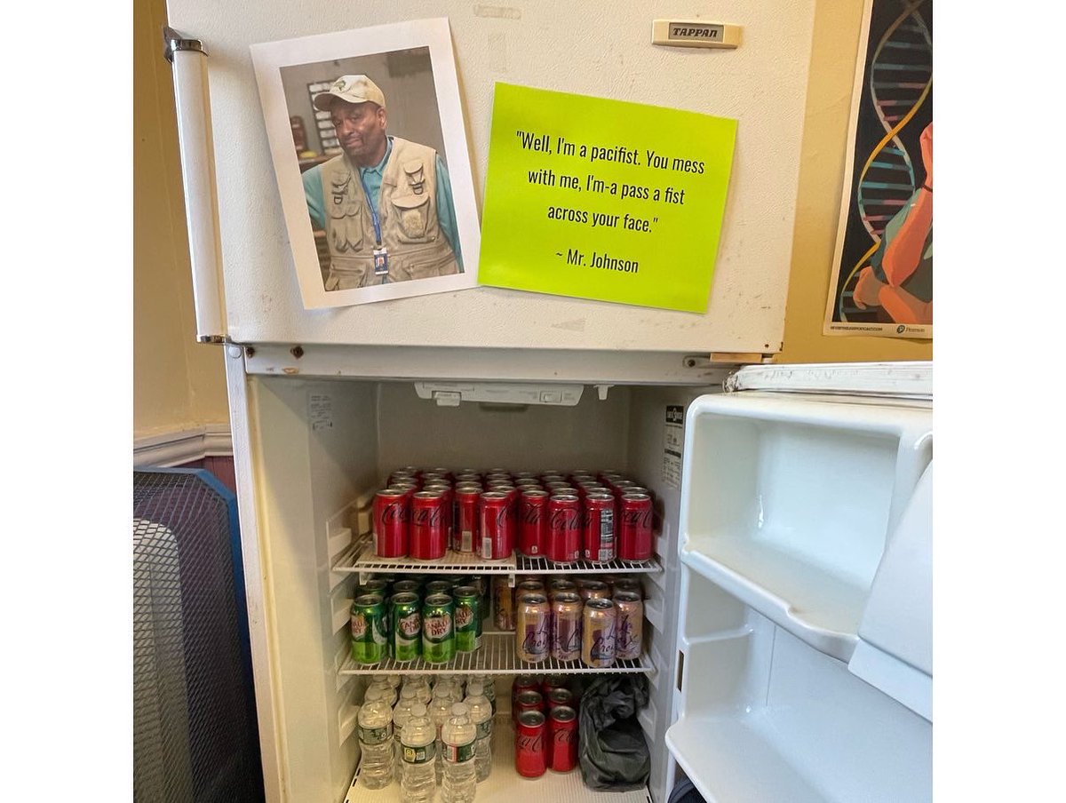 KeySchoolPHL's tweet photo. Welcome to Key’s Abbott Elementary inspired teachers’ lounge!! We ❤️@AbbottElemABC so we surprised our teachers by decorating the space like the lounge on the tv show and added snacks and a staff wall of fame. Happy #TeacherAppreciationWeek @PHLschools @quintabrunson https://t.co/sHC6ELutAM