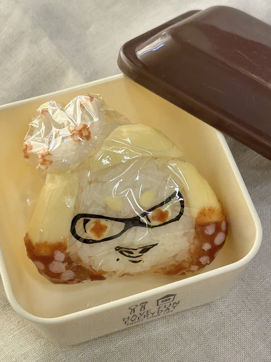 スプラトゥーン「久しぶりに朝から子供のおにぎり弁当制作。 子供からのオーダーは 「スプラトゥーン」|榎木（えのき）ともひで 骸骨少女「富井アンナ」レジン版WEBショップで販売中のイラスト