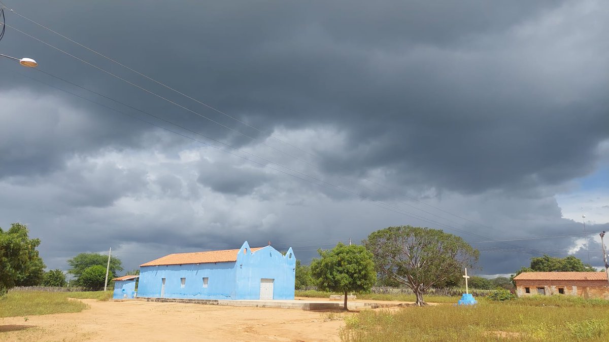 thescoborges's tweet photo. Zona rural de Campo Alegre do Fidalgo-PI com chuva fina.
#photograghy #photooftheday #DiaDoTrabalhador #DiaDoTrabalho #ChuvaPI #Chuva https://t.co/CZ5QiOezK4