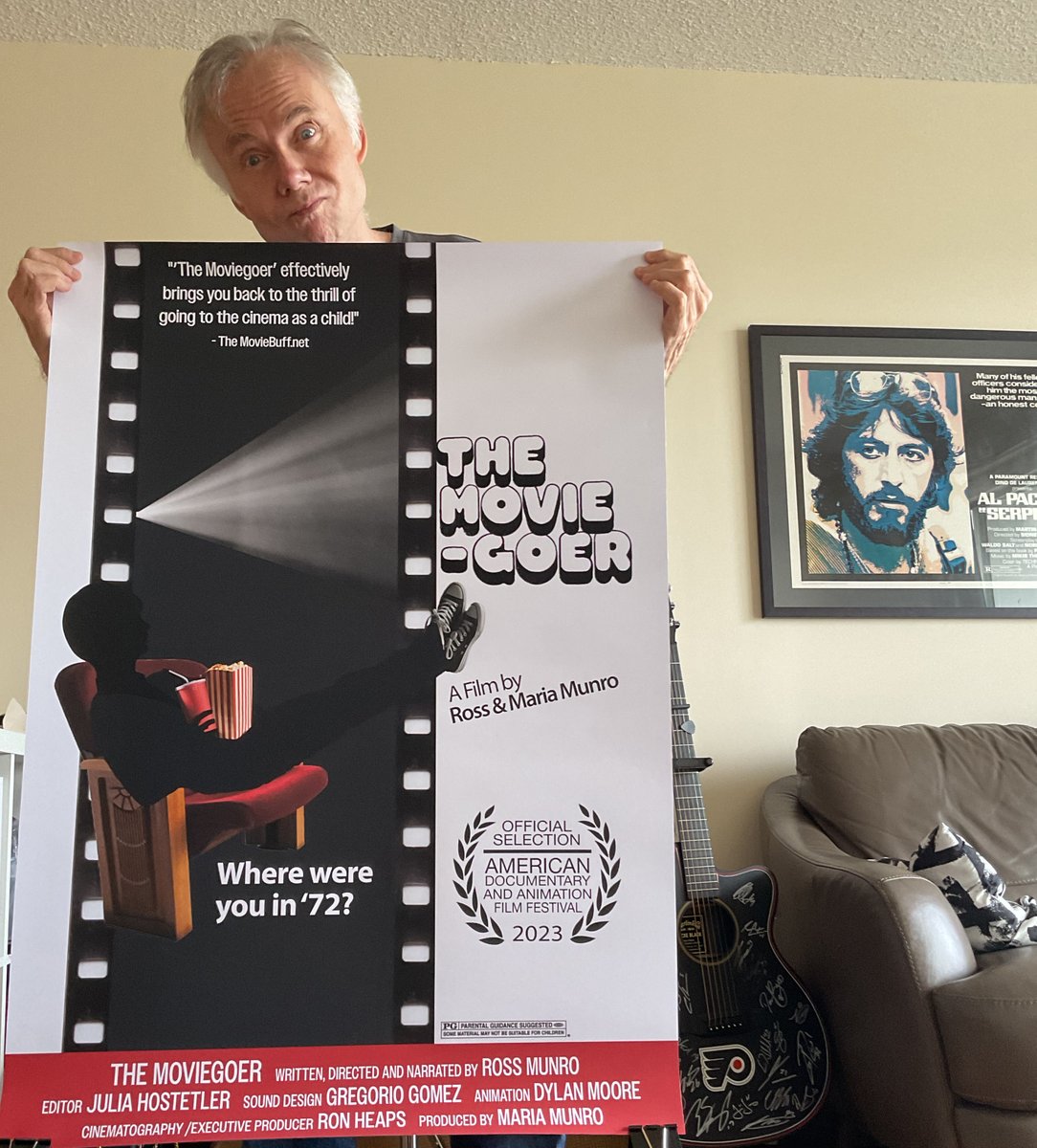 🤩Here's my director/hubby Ross (with Al Pacino looking on) showing off our brand spanking new poster for Vancity Theatre for the upcoming Vancouver Premiere of our new short film
🌟 THE MOVIEGOER screening on Sunday,May 21 at 1:30pm!
🎟️viff.org/whats-on/the-t…
#SupportIndieFilm