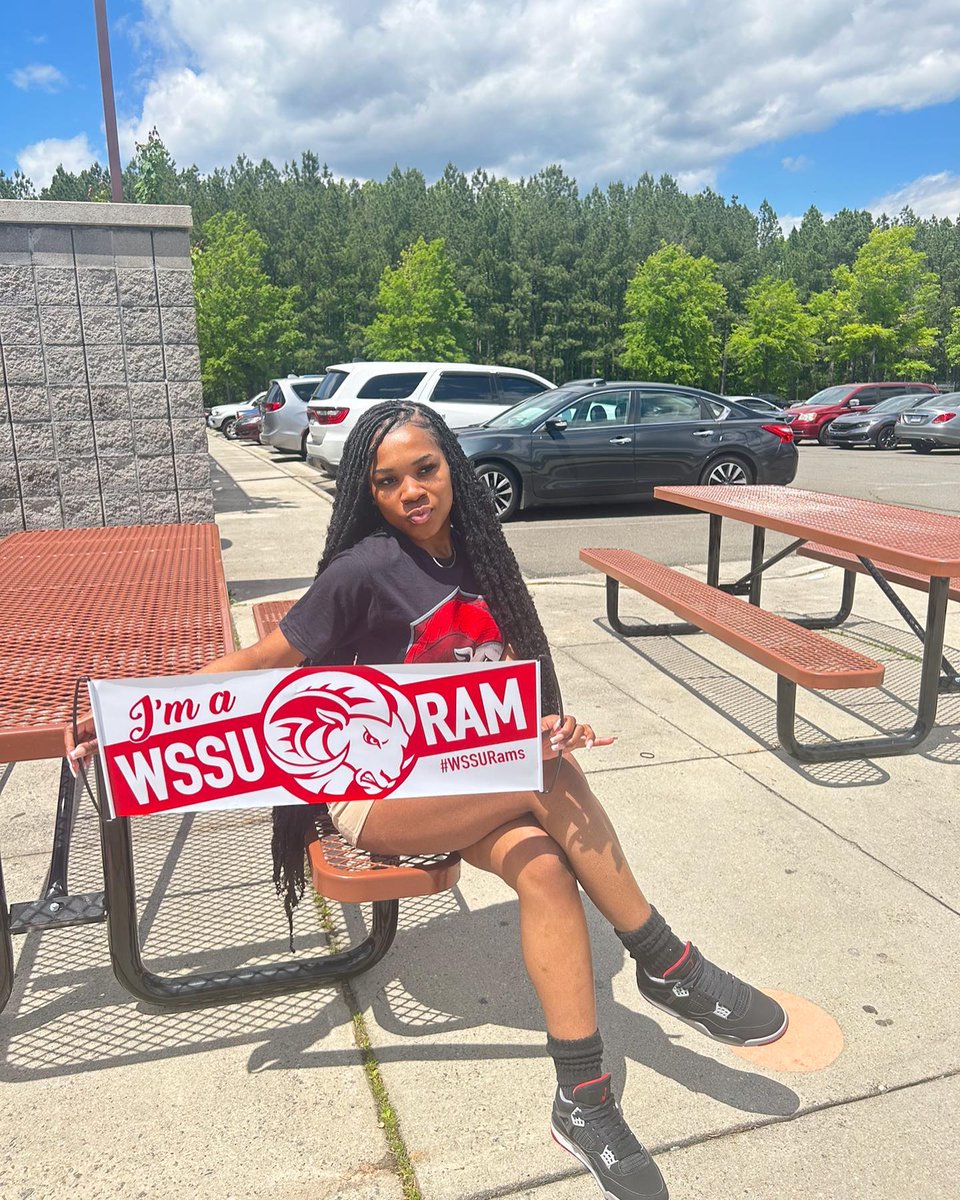 WSSURAMS's tweet photo. 📷 by @adoreee.trin: I will be furthering my education for the next 4 years at The Winston Salem State University ❤️🐏!! All glory to God and of course myself because i did my big one!! @wssu1892 #BigRam💪🏽 https://t.co/jmoPP0BKT9