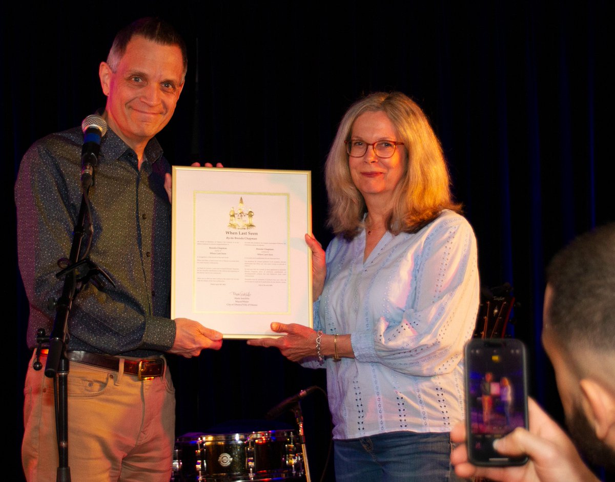 Highights of yesterday's #WhenLastSeen launch: My daughter @juliaweagle as emcee & Mayor @_MarkSutcliffe speaking & awarding me a certificate from the city! #Ottawa @Kitchissippi @irenespub