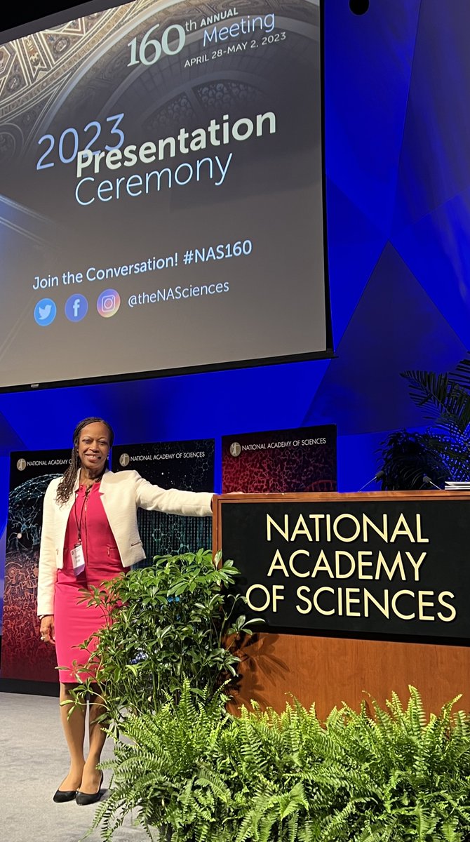 Thank you everyone for the kind words & for helping celebrate my election to @theNASciences last Friday.

It is such a tremendous honor, but one that would not have been possible without my students, postdocs, collaborators & colleagues. The secret to science is teamwork! #NAS160