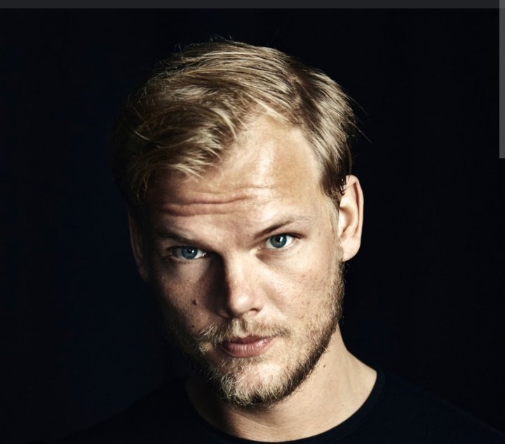 Senzo90476196's tweet photo. @MrBlackOG Avicci😓😓 https://t.co/GDhP8pM7y5