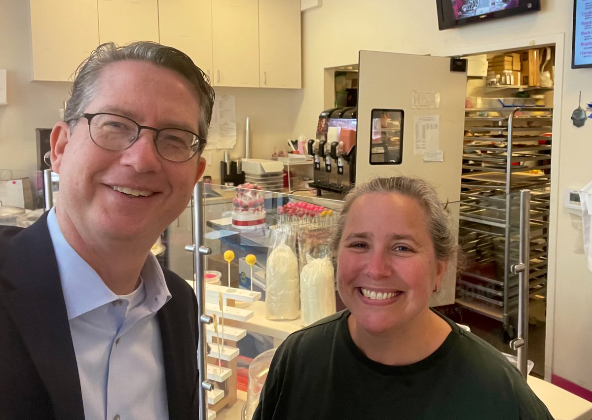DC_OCA's tweet photo. On my way to work today, I stopped by @bakedbyyael for a delicious bagel and healthy chocolate chip cookie bar! Happy to support a great local business! https://t.co/lcWvBBhOYS