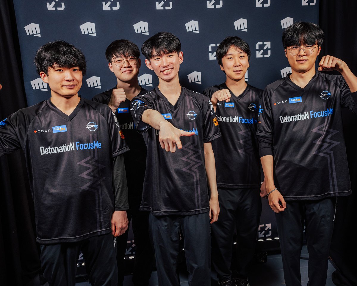  On Twitter RT lolesports WELCOME TO LONDON Your Teams In 