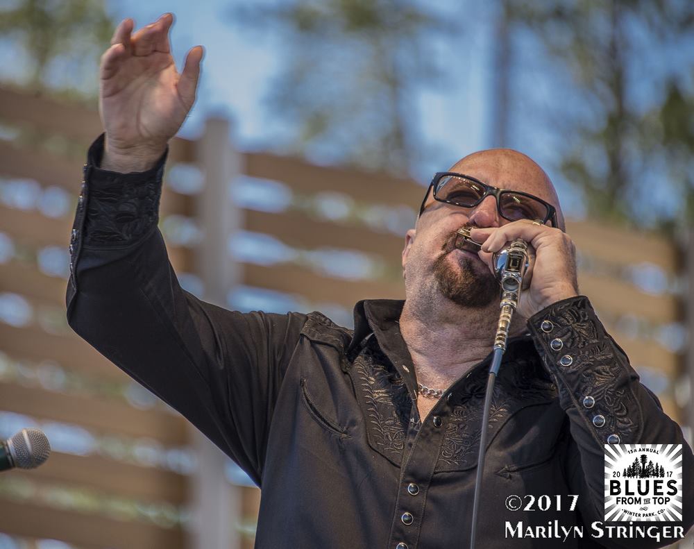 Well I don't live like a king
And I don't drive a big car
The gypsy woman was right
When she said I would go far
Just wait on time baby
I'll be there one day
Yeah, and until I get there baby
All I can do is hope and pray