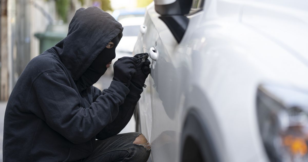 MarshallMinibus's tweet image. A new method of vehicle theft involving cheap tracking devices which are used to track, monitor and steal vehicles has emerged. According to the RAC, in many instances, these cars are ‘stolen to order’ by thieves. Continue reading: buff.ly/425IHB0 
#cartheft #carcrime